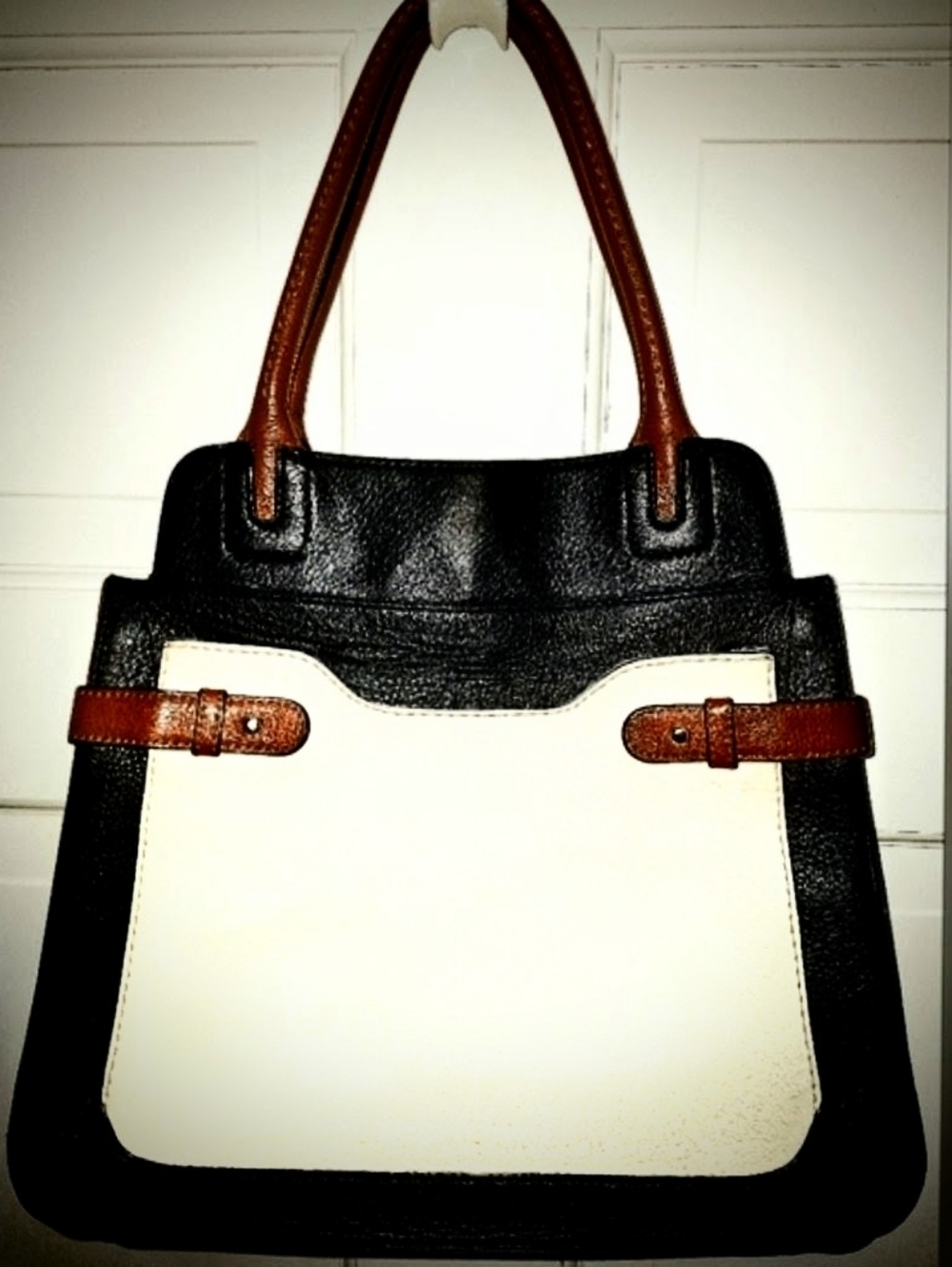 NWOT Vince Camuto color block black/cream/tan leather shoulderbag.